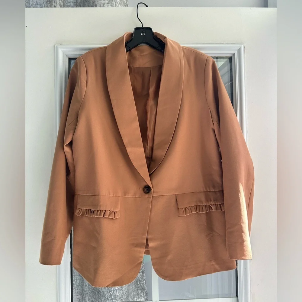 Women’s Camel Blazer with Ruffle Pocket Detail | M